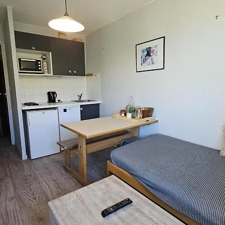 - Inout - 3 Beds Flat J-b6 Apartment